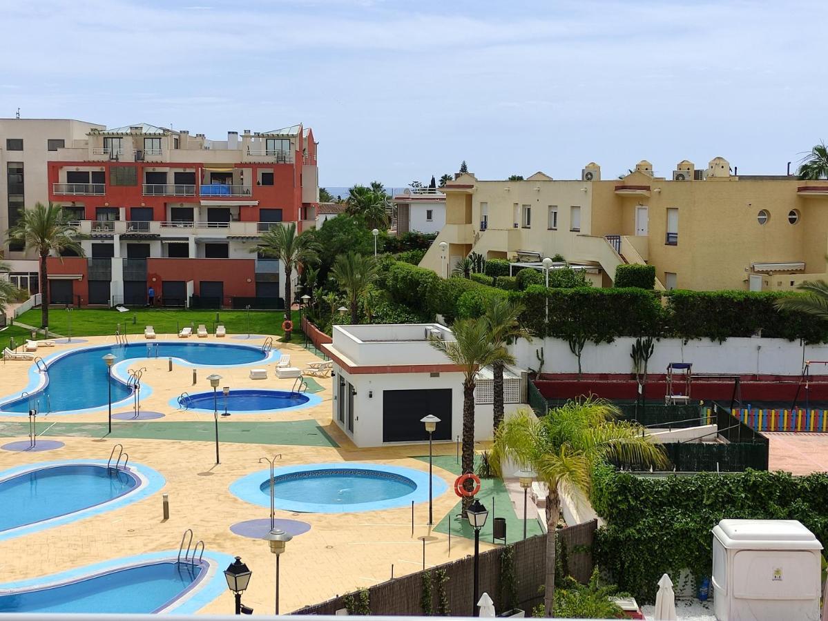Dumar Puerto Rey Apartment Вера Екстериор снимка