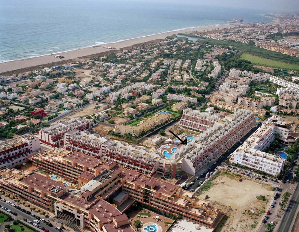 Dumar Puerto Rey Apartment Вера Екстериор снимка