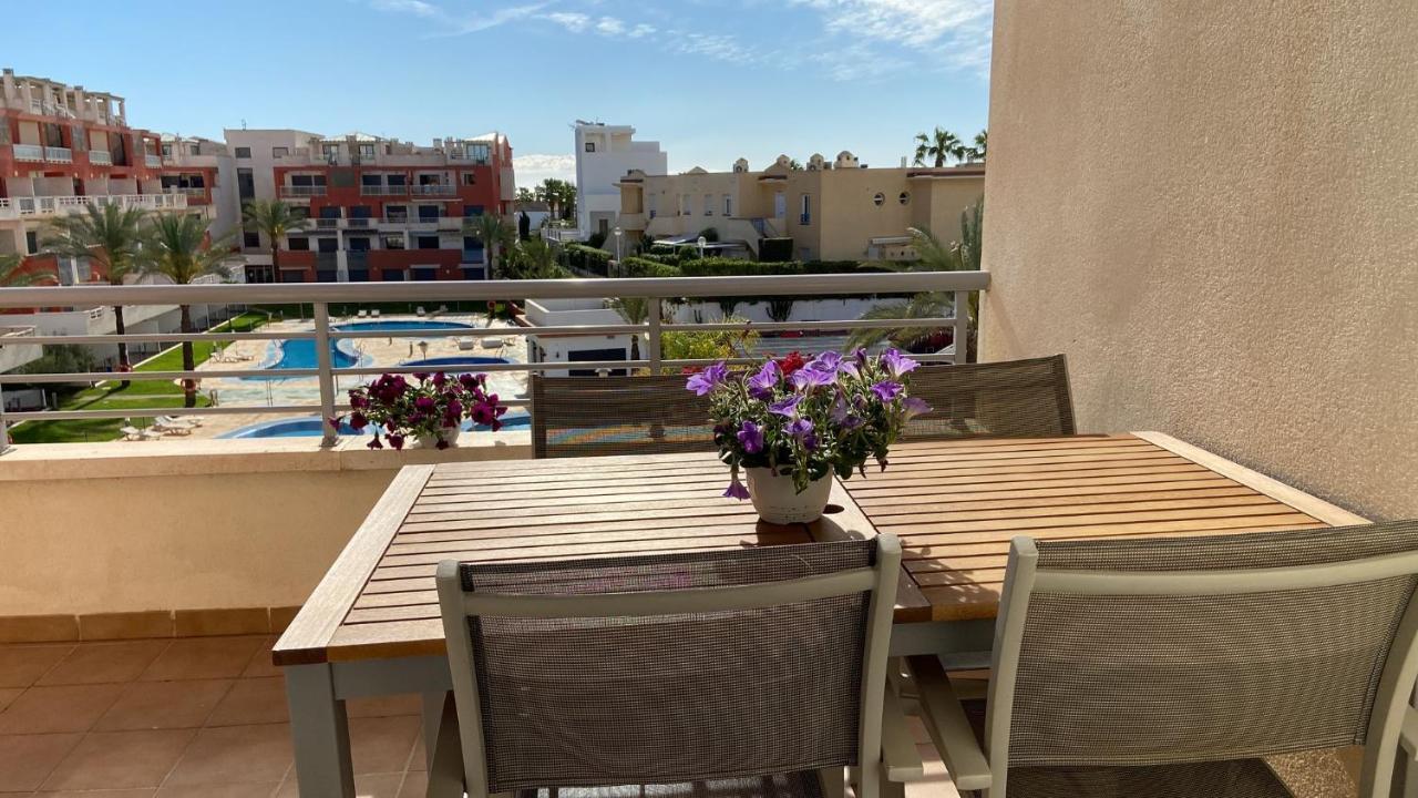 Dumar Puerto Rey Apartment Вера Екстериор снимка